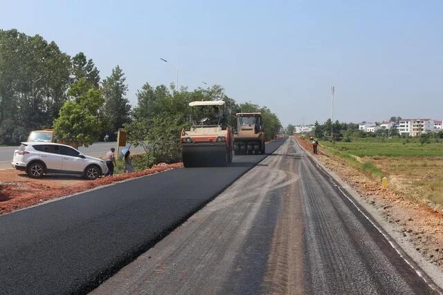 深圳观澜马坜老二村路面改造工程